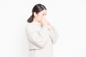 カビを吸い込み続けるとどうなる？4000件のカビ取り経験を持つプロがお答えします