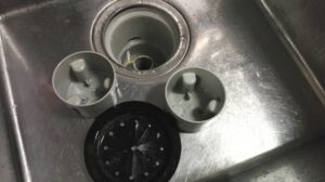 キッチンのシンクにカビが生える原因とカビ取り・防止方法まとめ